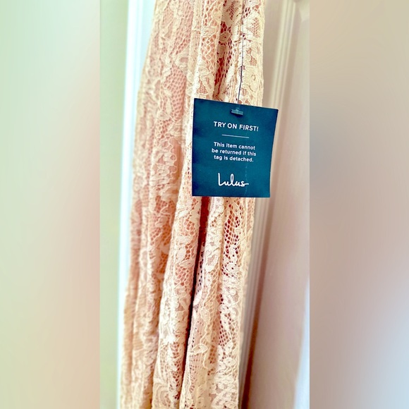 NEW WITH TAGS Lulu’s Stolen Moments Dusty Pink Lace-Up Lace Maxi Dress - Picture 6 of 10